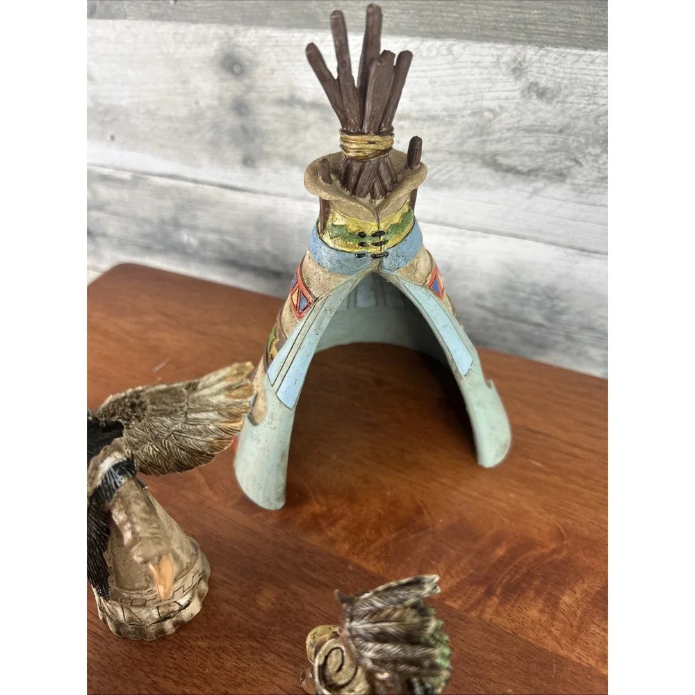 Vintage Collections Etc Southwest Native American Resin 7 Piece Set 2010